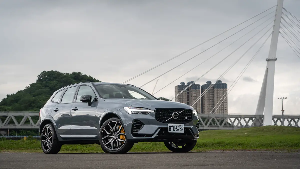 ▲Volvo XC60 Recharge Polestar T8 全能身手，讓你當個無視選擇困難的大人！
