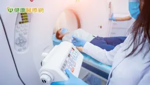 她胸悶、腹悶就醫找不到原因　「1024切電腦斷層檢查」揪冠狀動脈嚴重阻塞
