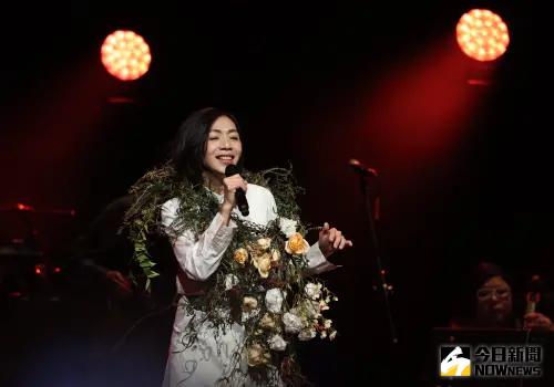 ▲萬芳在台北舉行「願陽光照耀Sunshine ON Live Tour台北站」演唱會。（圖／記者陳明中攝）