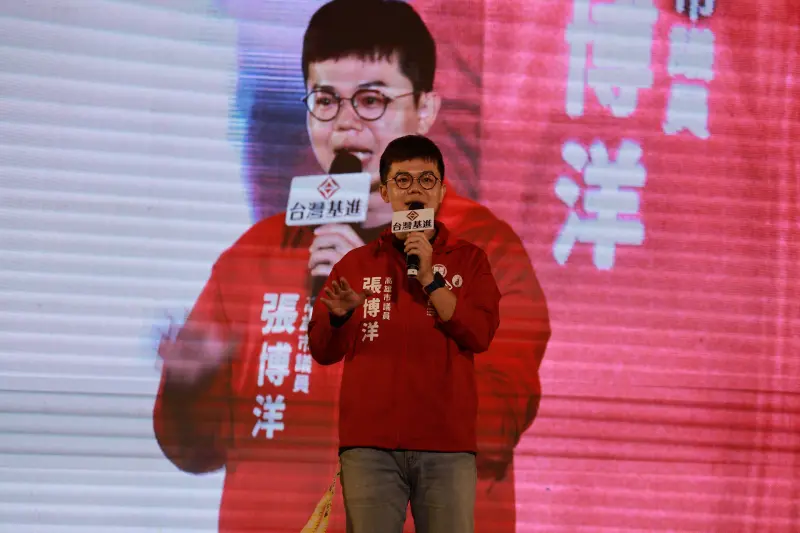 ▲台灣基進高雄市議員張博洋宣示，韓國瑜要去當立法院長了，台灣基進一定會跟他戰到底。（圖／台灣基進提供）