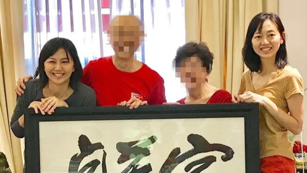 ▲孫燕姿（左一）妹妹孫燕美（右一）認為爸媽偏心，發文表示要與姊姊斷絕關係。（圖／翻攝IG）