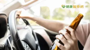 酒癮難戒！酒駕再違規率6.9%　醫籲「這樣做」還給所有人安全用路環境
