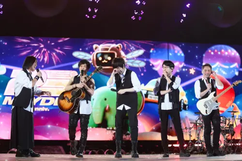 ▲五月天《回到那一天》25週年巡迴演唱會台中場完美落幕。(圖/相信音樂提供) ▲五月天《回到那一天》25週年巡迴演唱會台中場完美落幕。(圖/相信音樂提供)
