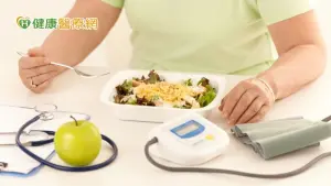 長輩快跟著吃！家醫師公開「冬日飲食指南」　遠離健康威脅
