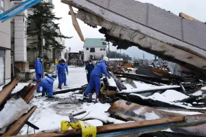 能登地震釀168死！輪島市動員100人地毯搜索　嚴寒、地震活動持續
