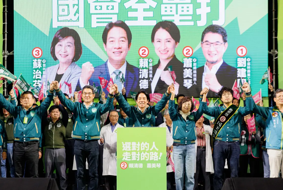 ▲賴清德晚間赴雲林替蘇治芬、劉建國輔選。（圖／賴競辦提供）