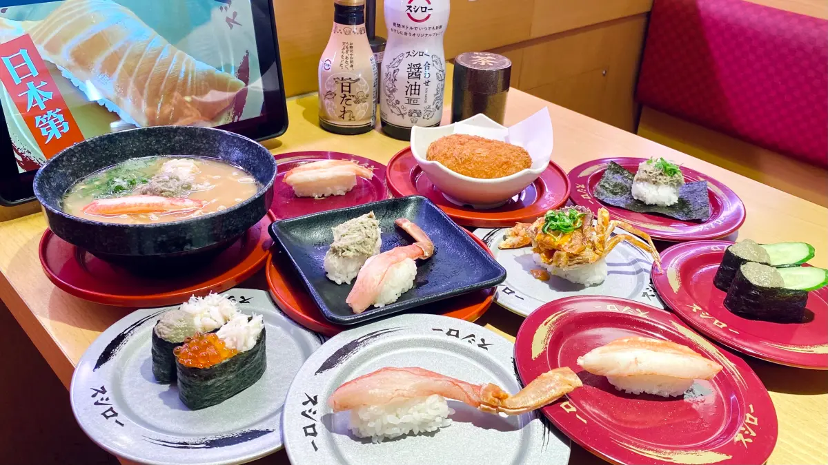 ▲開箱壽司郎歡慶40週年「大感蟹祭」9款螃蟹大軍，必吃「水煮松葉蟹殺5折」只要40元，老饕暴動的人氣夯品「辣醬軟殼蟹」、「螃蟹奶油可樂餅」也一起回歸，菜單一次整理。（圖／記者蕭涵云攝）