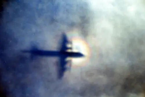 ▲馬航 MH370 客機在從吉隆坡飛往北京的途中失蹤,至今下落不明,被認為是國際民航史上最神秘事件之一。(圖/美聯社/達志影像) ▲馬航 MH370 客機在從吉隆坡飛往北京的途中失蹤,至今下落不明,被認為是國際民航史上最神秘事件之一。(圖/美聯社/達志影像)
