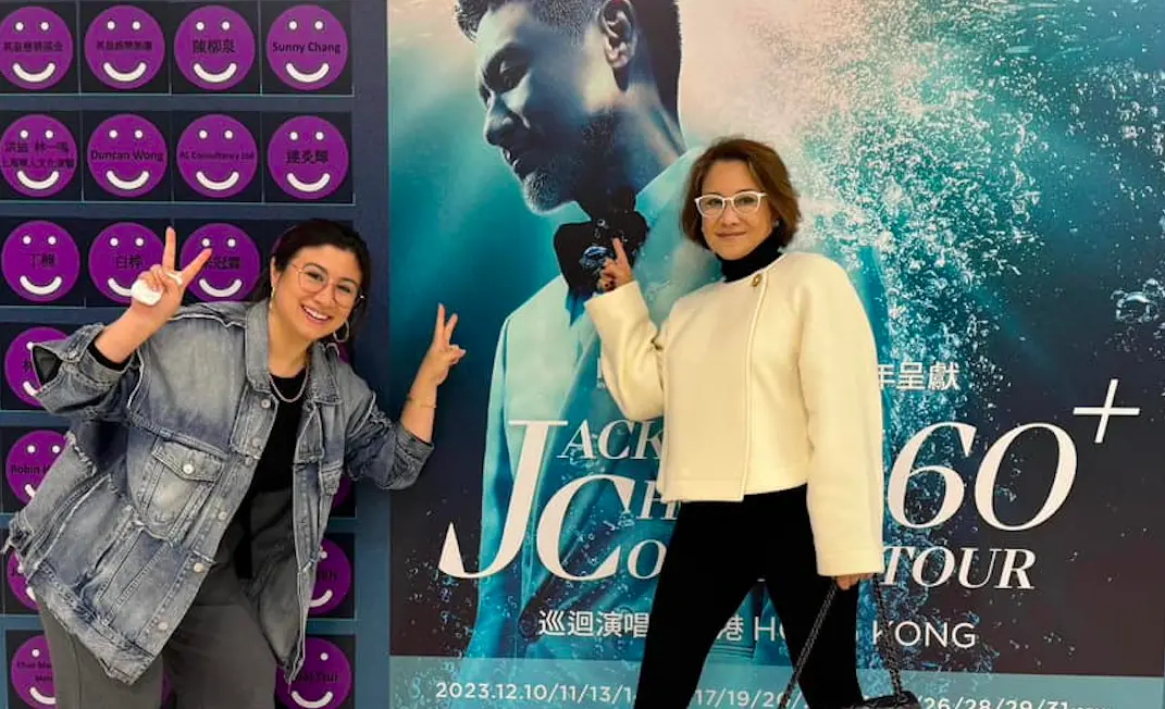 ▲甄妮（右）特地返港參與張學友的演唱會，還是靠著刷臉進場，讓許多人羨慕不已。（圖／翻攝甄妮臉書）