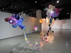 「光之纖維展」作品驚豔　中市纖博館開展
