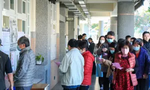 逆向而行感冒難痊癒!曝已很久沒睡好 盧秀燕投完票趕公務行程 ▲台中市天氣好,一早民眾踴躍投票。(圖/台中市政府提供,2024.01.13)