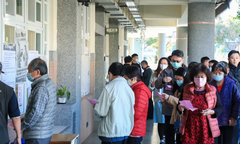 ▲台中市天氣好,一早民眾踴躍投票。(圖/台中市政府提供,2024.01.13)