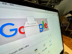 接地氣！Google 首頁驚現「投票」塗鴉　快速進「台灣總統大選」
