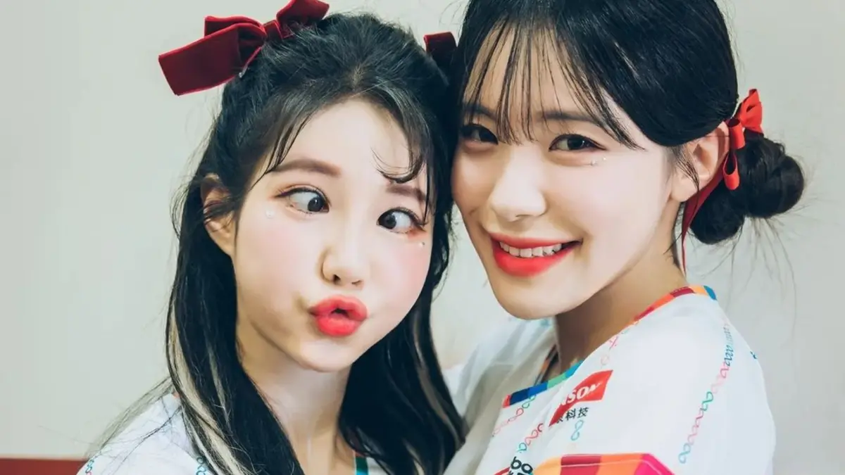 ▲李多慧（右）、林襄相繼傳出離隊消息，讓筠熹（左）相當不捨，在IG上發聲：「新聞讓我好難過！」（圖／筠熹IG）