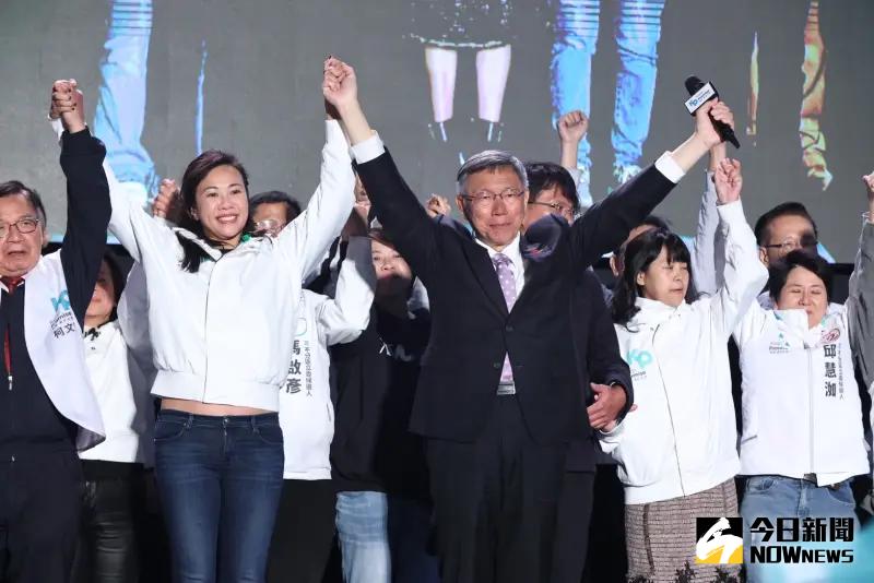 ▲民眾黨主席柯文哲今年1月13日總統大選之夜宣布敗選，之後走下神壇，人設不斷崩壞。（圖／記者陳明中攝，2024.01.13）