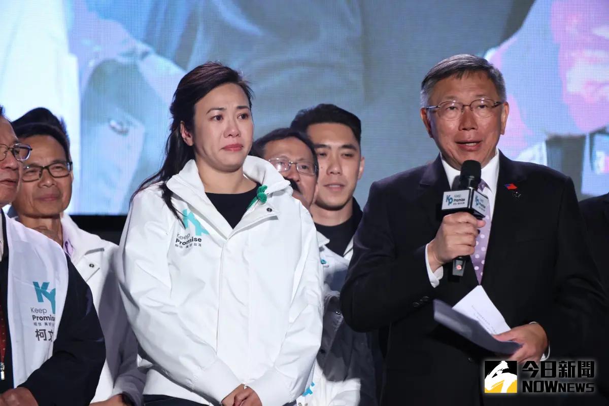 ▲柯盈配敗選，吳欣盈難掩落寞。（圖／記者陳明中攝，2024.01.13）