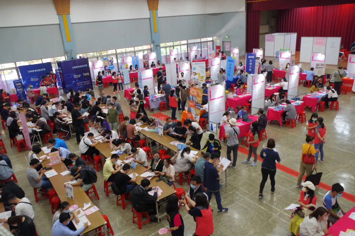 ▲台中市勞工局開春規劃三場徵才活動，首場於17日在沙鹿登場。（圖／勞工局提供）