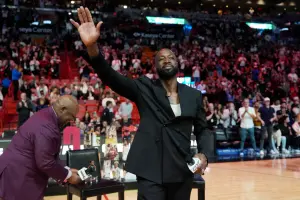 NBA／熱火將為Dwyane Wade立雕像　Pat Riley：它將會比Shaq還高

