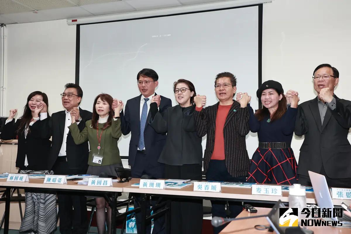 ▲民眾黨不分區立委當選人召開記者會，喊話藍綠請有志競逐立法院長者，先交代國會改革藍圖。（圖／記者葉政勳攝 , 2024.01.15）