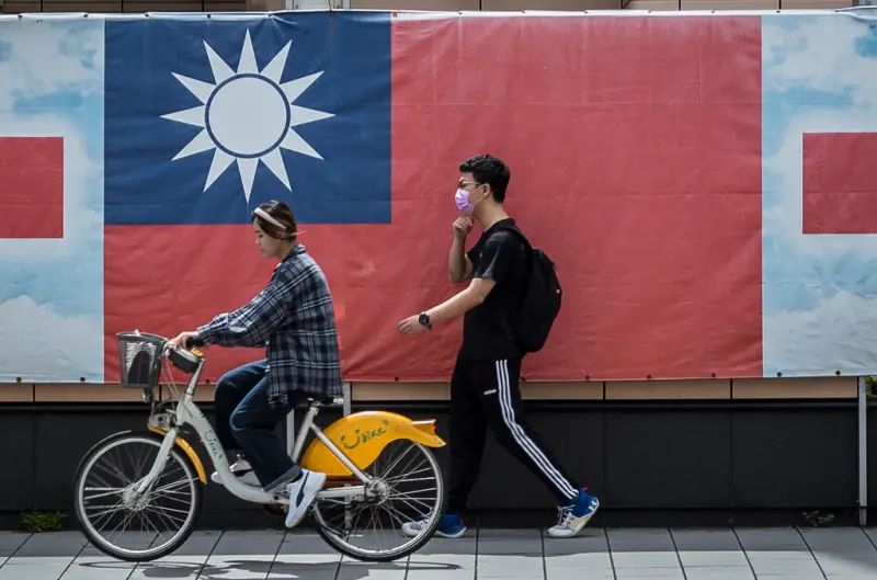 ▲需要多7天國定假日!台灣勞工是否真的過勞?放假是否會影響經濟?《NOWnews》特別整理相關資訊,帶民眾一文看懂。(圖/美聯社/達志影像)