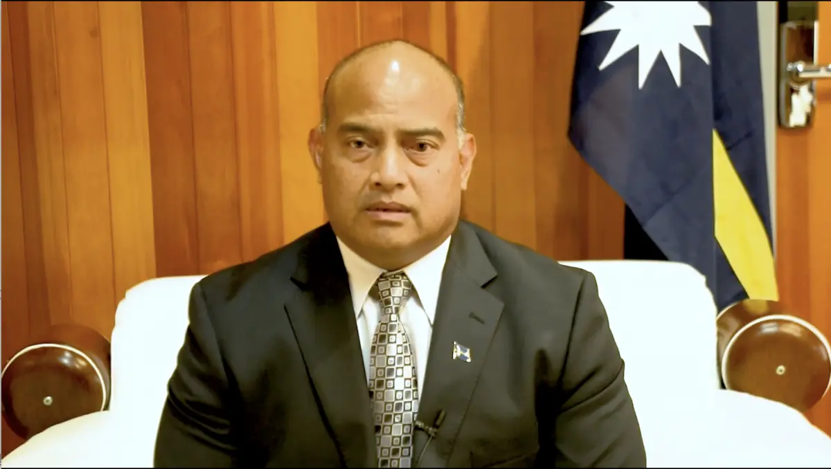 ▲諾魯總統阿迪昂（David Adeang）今（15）日發表全國談話，宣布與台灣斷交，尋求與中國恢復全面外交關係。（圖／翻攝自諾魯政府臉書）
