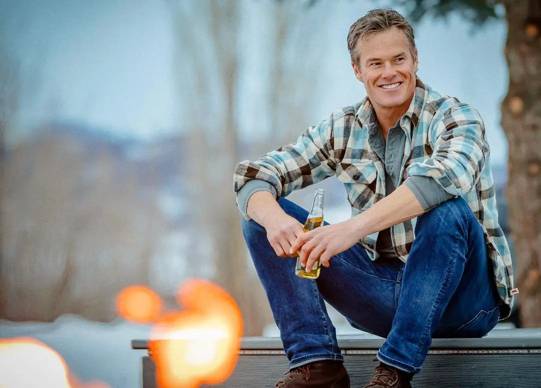 ▲《亞當等大人》演員亞歷馬瑟50歲逝世，同片演員亞當山德勒悲慟道：「他是多麼棒的人。」（圖／亞歷馬瑟Instagram）