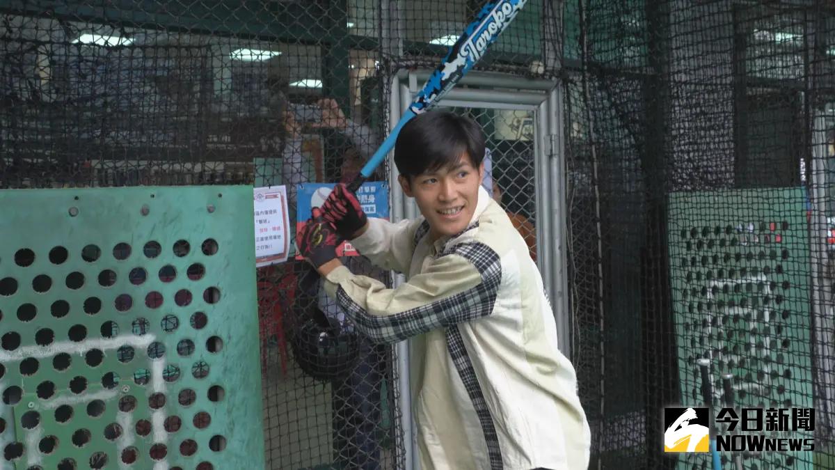 ▲李宗賢與主持人挑戰打擊遊戲，爆笑反應全場笑翻。(圖／胡繼偉攝)