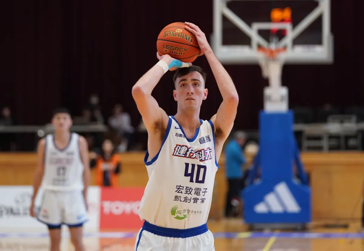 ▲健行科大哈特威克9分，驚濤駭中健行88：87保勝。（圖／大專體總提供）