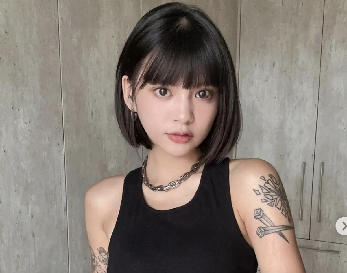 ▲晨晨為YouTuber賤葆的後宮三妹之一，她甜美的外型吸引許多觀眾喜愛，IG更是累積61.9萬人追蹤。（圖／翻攝自晨晨IG）