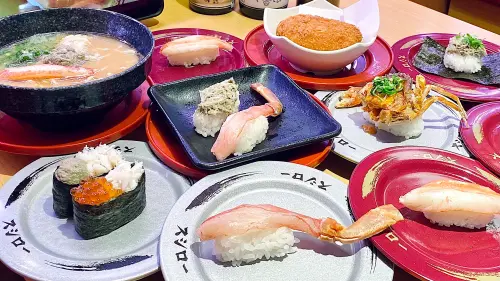 獨/壽司郎「松葉蟹半價」40元!螃蟹祭賣翻 「這2款」將提早完售 ▲台灣壽司郎40週年「感蟹祭」,爆賣5天業績驚人!超狂「水煮松葉蟹砍半價」40元帶動買氣,「濃厚蟹肉味噌拉麵」及「奶油螃蟹可樂餅」2款將提前一週完售,加碼分享隱藏吃法。(圖/記者蕭涵云攝)