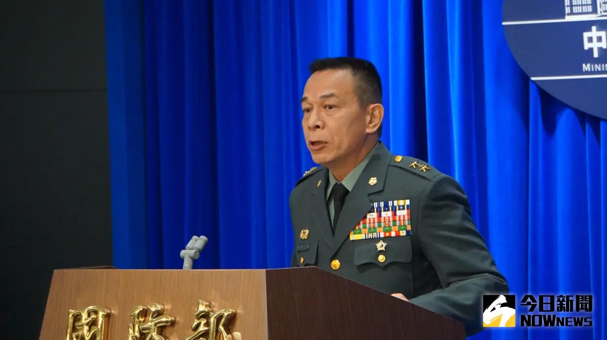▲陸軍司令部參謀長陳建義中將報告「一年期義務役入伍接訓整備概況」。（圖／記者呂炯昌攝，2024.01.16)