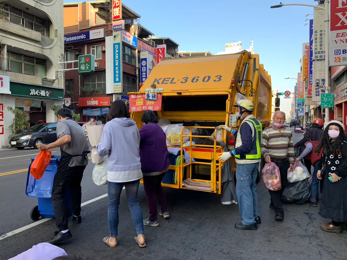 ▲高雄市環保局春節加強垃圾清運。（圖／高雄市環保局提供）
