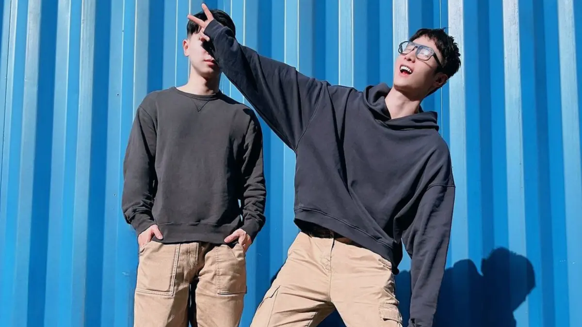 ▲阿本與男友穩交半年，日前首度公開男友帥氣正面照，而且兩人還相當有默契地穿上情侶裝，甜蜜的畫面引發熱議。（圖／阿本IG）