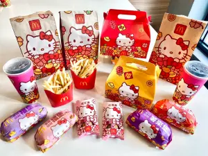 ▲麥當勞2024年新春聯名Hello Kitty超萌限定包裝，全系列開箱。（圖／記者蕭涵云攝）