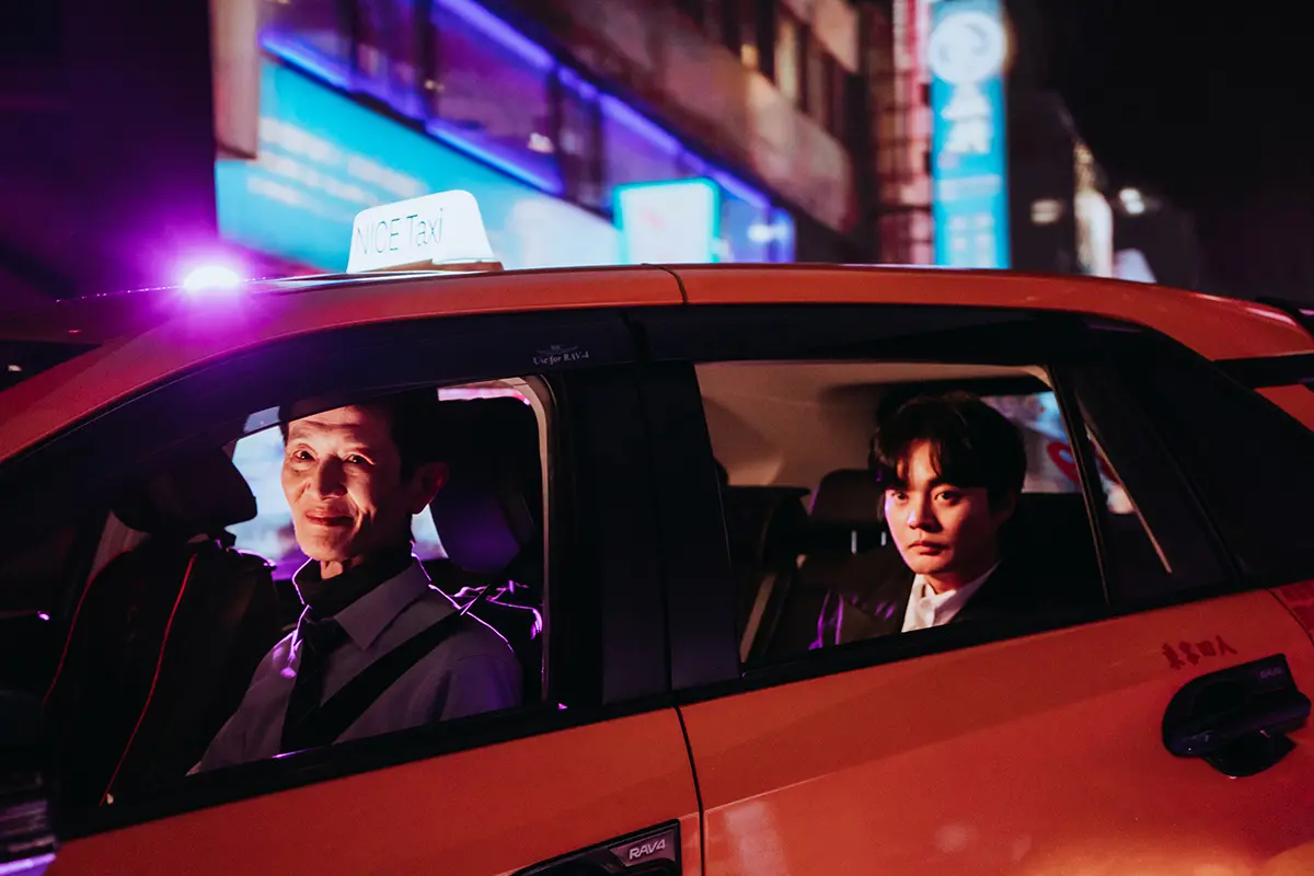 ▲ 【車勢星聞】許富凱〈運將的後照鏡〉以計程車司機視角閱歷人生百態 