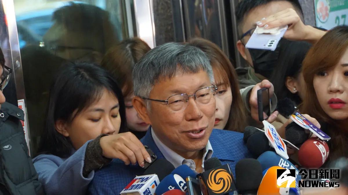 ▲民眾黨主席柯文哲在民眾黨中央黨部前受訪。（圖／記者呂炯昌攝，2024.01.17）