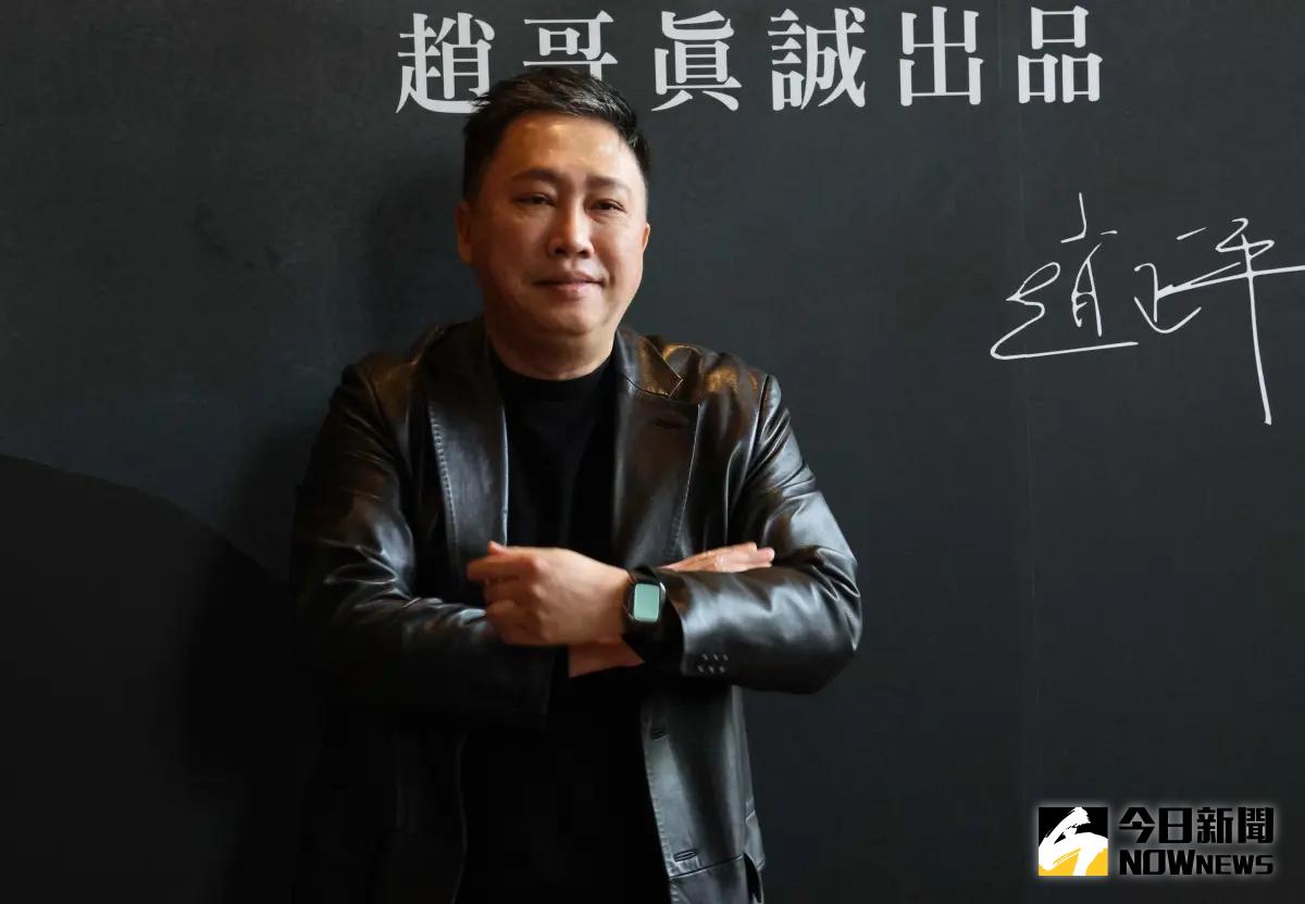 ▲趙正平日前宣布娶回小22歲的空姐女友，今日他也曝光1年前求婚的浪漫細節，直呼：「我餘生都交給她！」（圖／記者朱永強攝影）