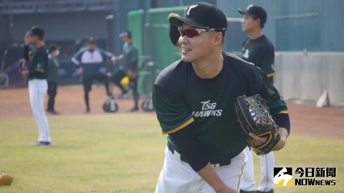 ▲台鋼雄鷹隊史首戰，王柏融喊話「心情既激動又期待」。（圖／記者吳政紘攝）