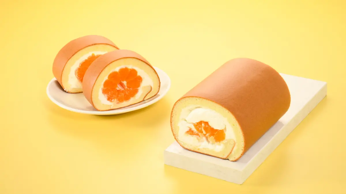 ▲嚴選日本蜜柑，酸甜滋味捲入奶霜中「日本蜜柑獨享捲」限量預購。（圖／亞尼克提供）