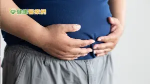 太胖疾病多！他體重近百八週甩20公斤 　1減重代謝手術助獲新生
