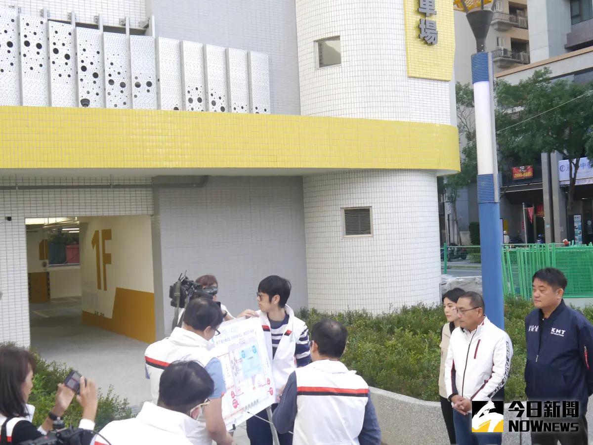 ▲新北市長侯友宜視察即將完工啟用的新莊捷運幸福站停車場，聽取相關單位簡報。（圖 ／記者吳嘉億攝，2024.01.19）