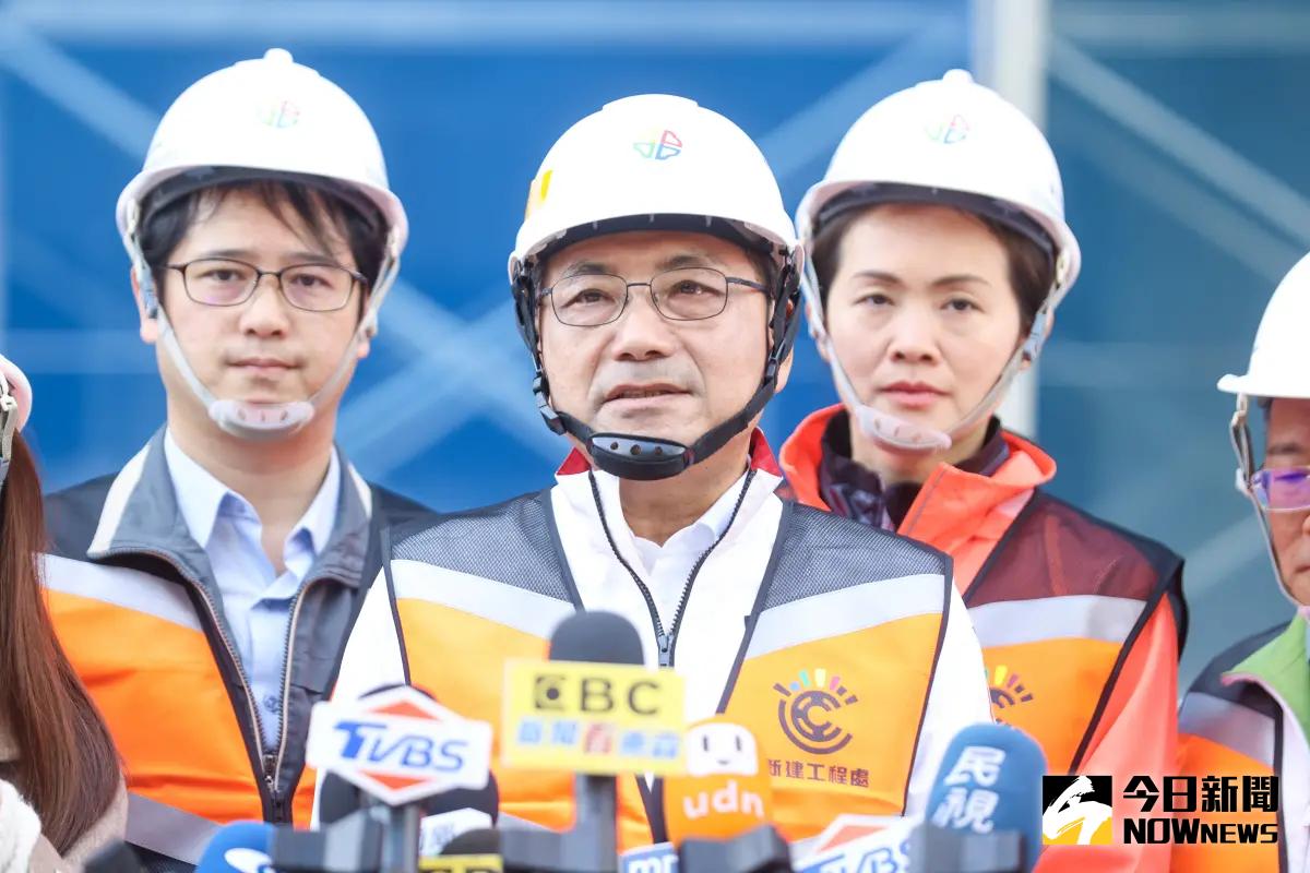 ▲針對江啟臣角逐立院副院長話題，侯友宜受訪時回應黨要明確，一致性發揮最大力量。（圖 ／記者吳嘉億攝，2024.01.20）