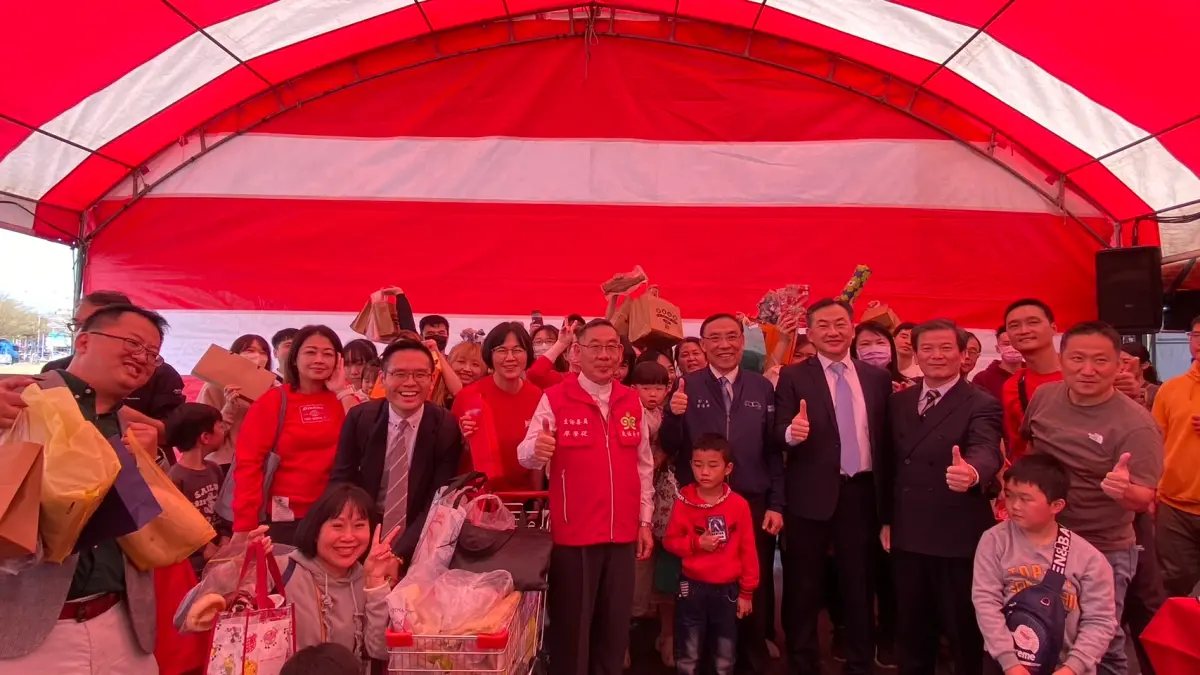 ▲年貨大街邀集犯保、更保兩會全國各地分會服務的馨生人及更生人設攤逾140個攤位聯合展售(圖／民眾提供2024.1.20)