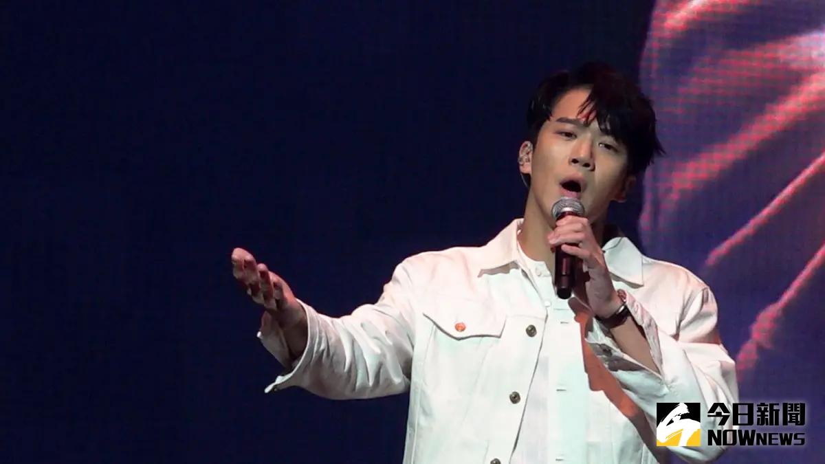 ▲河錫辰粉絲見面會上帶來唱歌、跳舞等表演，誠意十足。（圖／記者嚴俊強攝）