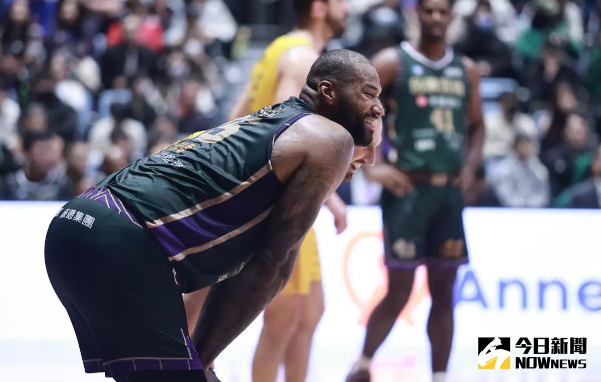 ▲台啤永豐雲豹洋將卡森斯昨天身體因為時差比較疲勞，但在周日的比賽得到更多休息後，他恢復了水準。（圖／記者葉政勳攝 , 2024.01.21）