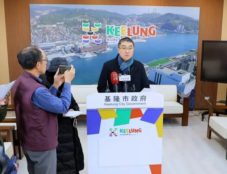 ▲謝國樑宣布將推動設立兒童及少年事務處，在改組合併規劃後提交議會審議。（圖 ／基隆市政府提供）