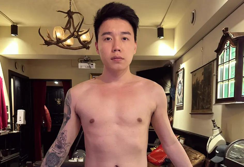 ▲Toyz被超哥「暴打」要怎樣保護自己！格鬥專家建議：趕快跑就對了（取自Toyz臉書）