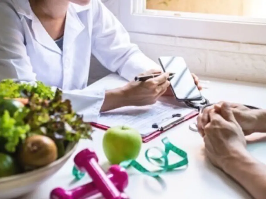 ▲一對一平台營養師可依照病患的營養狀態等，全方位幫助病患打造治療的基礎。（圖／記者黃文德翻攝）