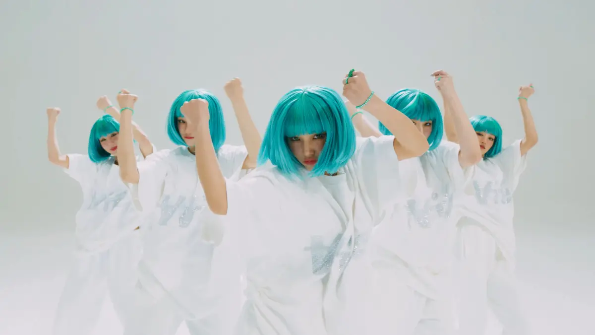 ▲薇娟、Minnie、小娟、雨琦、舒華組成的(G)I-DLE推出新歌《Wife》，歌詞與造型掀起熱議。（圖／(G)I-DLE (여자)아이들 (Official YouTube Channel) YouTube）