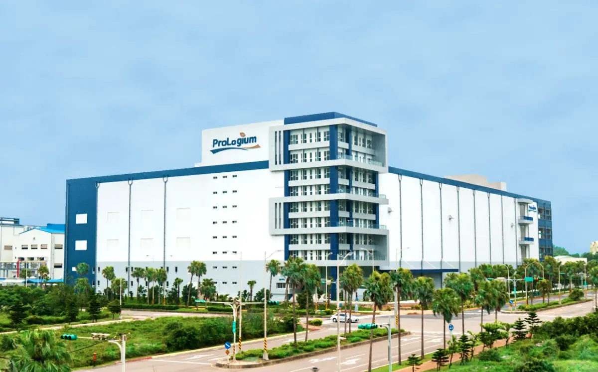 ▲固態電池巨頭的輝能科技將在法國巴黎舉行的巴黎車展（Paris Motor Show）隆重推出，其全球首發的「100%複合矽負極」電池系統。（圖／輝能提供）